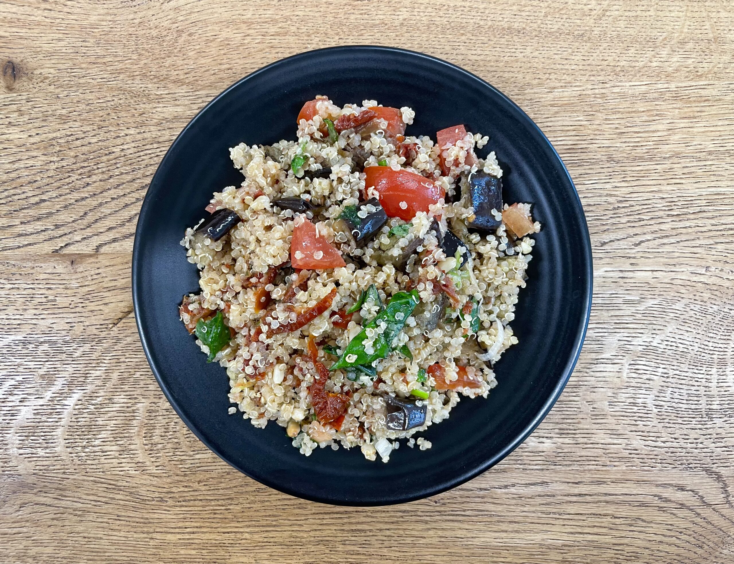 Mediterraner Quinoa-Salat / vegan (kleine Box)